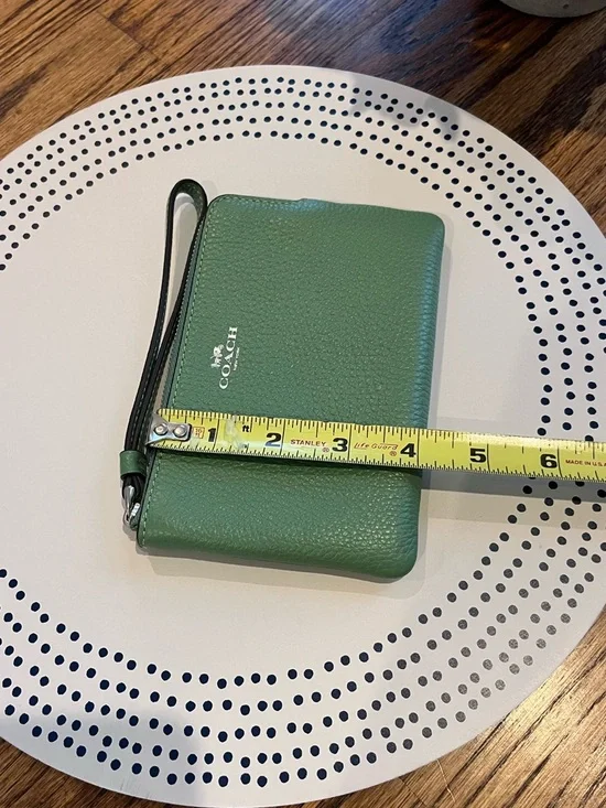 Coach Green Pebbled Leather Wristlet - Picture 7 of 7